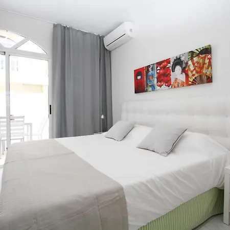 Casa Grande Familiar Con 4 Terrazas