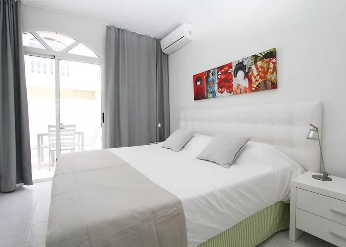 Casa Grande Familiar Con 4 Terrazas